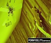 Coup de bite dans le visage